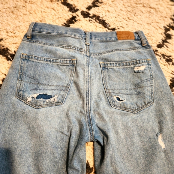 American Eagle "Mom jean" Jeans Size 00- juniors size - Picture 4 of 9